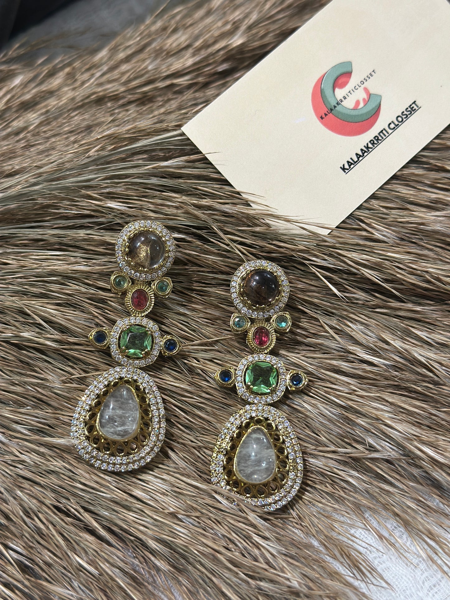 Noor-e-Riwaayat Doublet Earrings