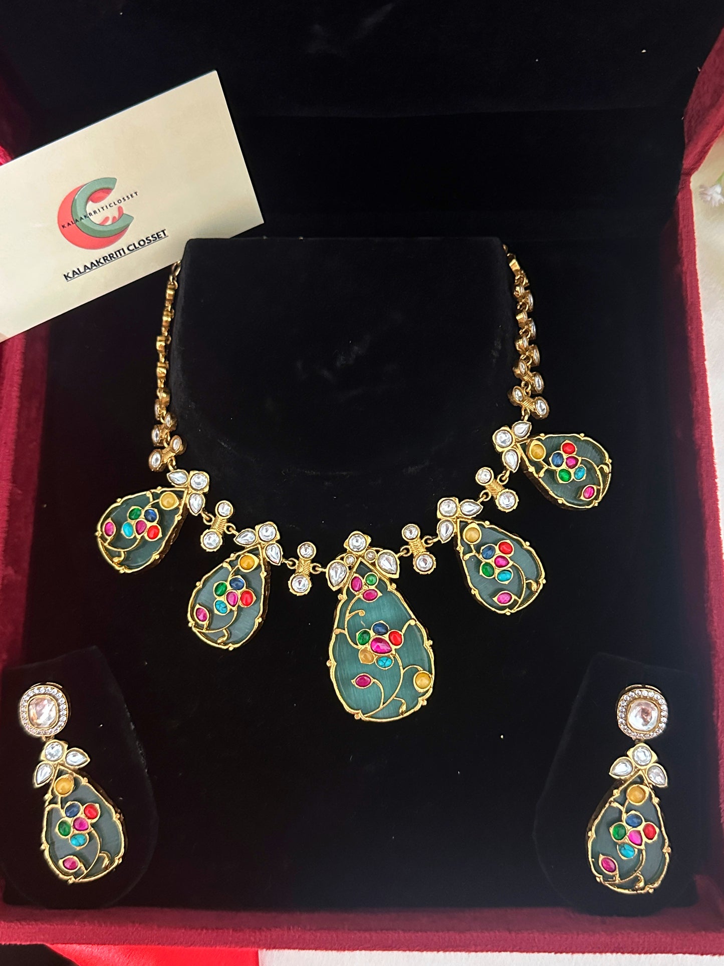 Mehreen Enamel Elegance Set