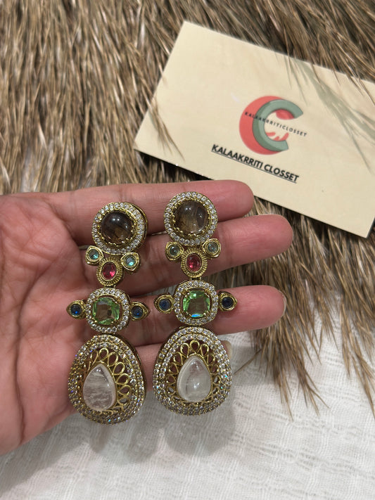 Noor-e-Riwaayat Doublet Earrings