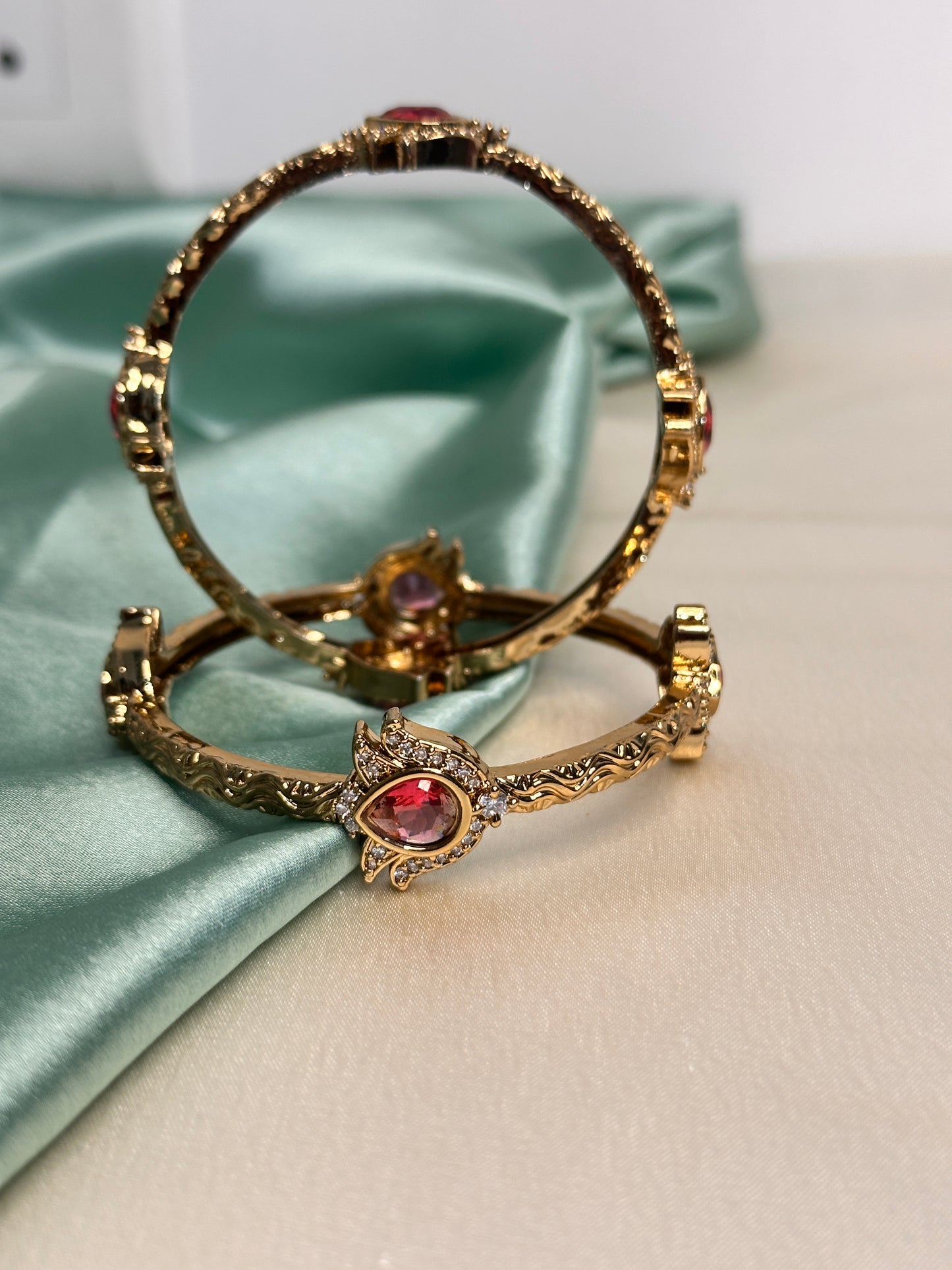 Emerald Flame Bangles – Set of 2