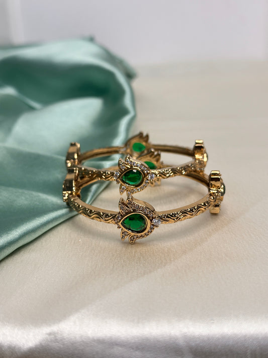 Emerald Flame Bangles – Set of 2
