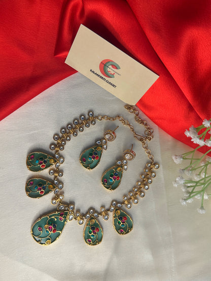Mehreen Enamel Elegance Set