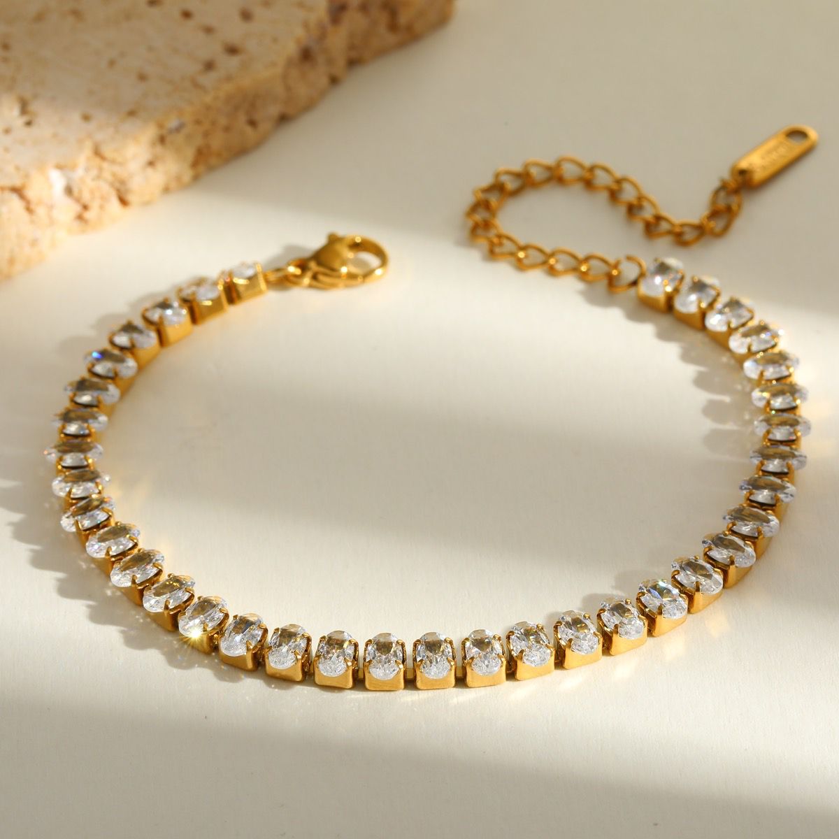 Vintage Aura Zirconia Bracelet (18K Gold Plated)
